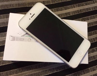 Лот: 3768780. Фото: 1. iPhone 5, 32гб. Смартфоны