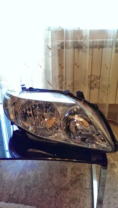 Лот: 4476146. Фото: 1. Фара Toyota Corolla 140, правая... Оптика и освещение