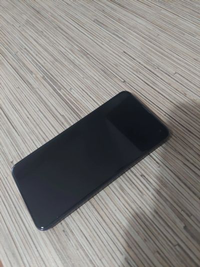 Лот: 18392362. Фото: 1. Samsung Galaxy S10e. Смартфоны