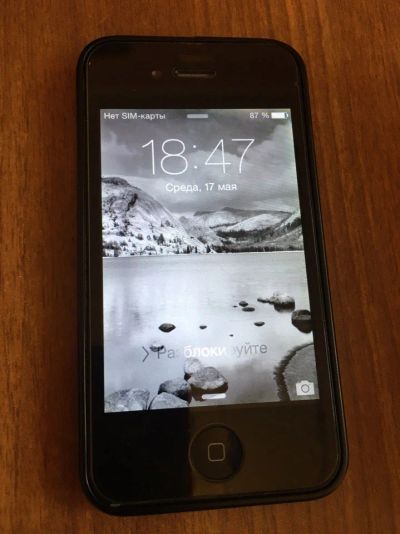 Лот: 9688157. Фото: 1. iPhone 4 32GB черный (black) в... Смартфоны