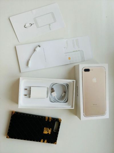 Лот: 15418732. Фото: 1. Продам смартфон iphone 7 plus... Смартфоны
