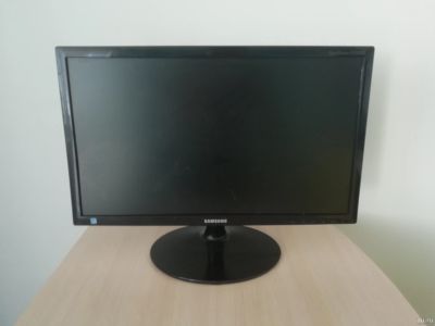 Лот: 17907243. Фото: 1. Монитор Samsung 22 дюйма. ЖК-мониторы