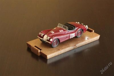 Лот: 1591994. Фото: 1. 1:43 r103 jaguar xk 120 (brumm... Автомоделизм