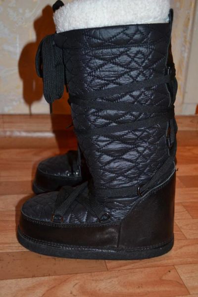 Лот: 6648433. Фото: 1. Сноубутсы moon boot 36-37 размер. Угги, унты, валенки