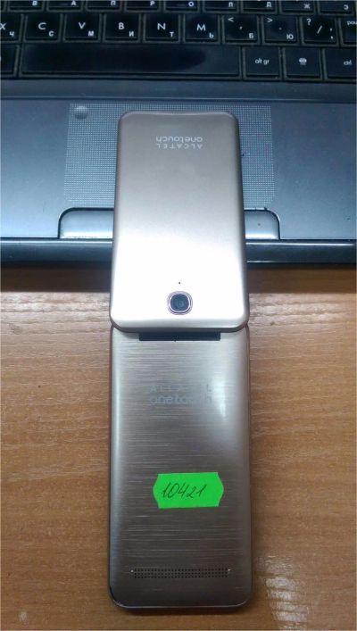 Лот: 10086061. Фото: 1. Телефон Alcatel One touch OT-2012D... Кнопочные мобильные телефоны
