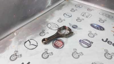 Лот: 23585936. Фото: 1. Шатун BMW X5 S63B44 11247843237. Двигатель и элементы двигателя