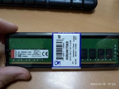 Лот: 16138852. Фото: 1. DDR4 8Gb 2400MHz Kingston. Оперативная память