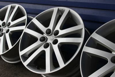 Лот: 14758830. Фото: 1. Куплю диски subaru forester r17. Шины