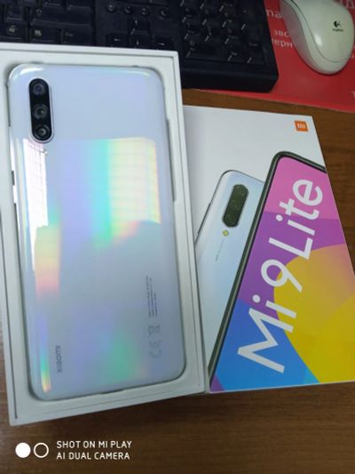 Лот: 16650439. Фото: 1. Смартфон Xiaomi Mi 9 Lite 6/64GB... Смартфоны