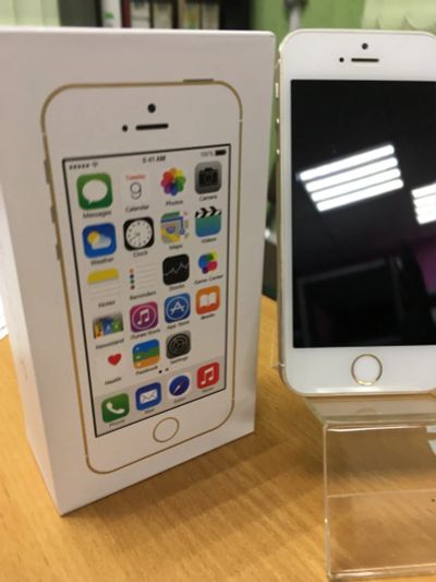 Лот: 16968503. Фото: 1. iPhone 5s 32Gb. Смартфоны