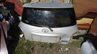 Лот: 17987797. Фото: 1. Дверь задняя Toyota ist 2002. Кузов