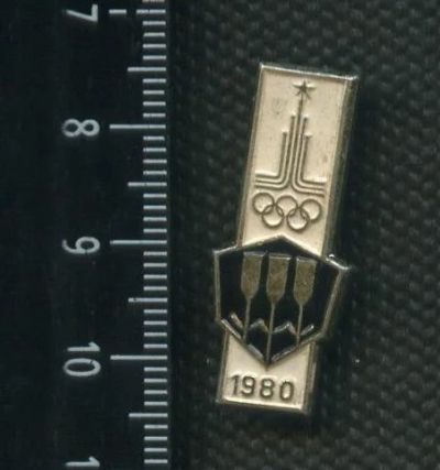 Лот: 19054905. Фото: 1. (№ 4851) значки спорт, Москва... Сувенирные