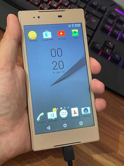 Лот: 8893409. Фото: 1. Sony Смартфон Sony Xperia Z5... Смартфоны
