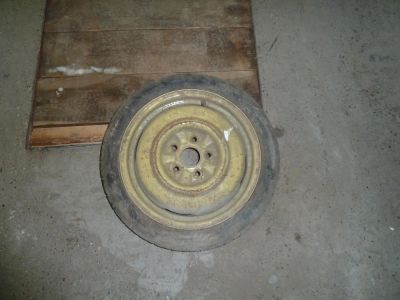 Лот: 6958236. Фото: 1. банан 135*70*15. Шины на дисках