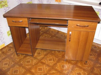 Лот: 4932514. Фото: 1. Компьютерный стол. Компьютерные и письменные столы