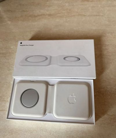 Лот: 20285056. Фото: 1. Без проводная зарядка Apple Magsafe... Зарядные устройства