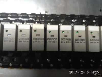 Лот: 10820086. Фото: 1. Реле omron 24v dc cat 700-h 121... Реле, тумблеры, переключатели