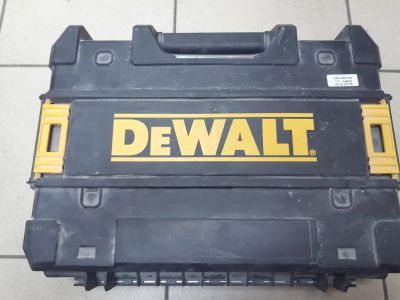 Лот: 15987354. Фото: 1. Перфоратор dewalt d25133 ks. Электроинструмент