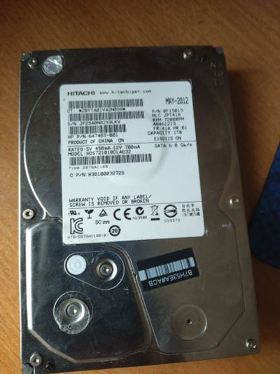 Лот: 25631277. Фото: 1. Жесткий диск Hitachi 1 TB на запчасти... Жёсткие диски (HDD)