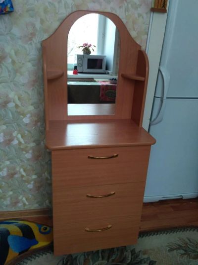 Лот: 8614779. Фото: 1. Комод с зеркалом. Комоды