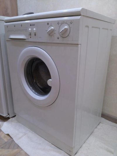 Лот: 7449765. Фото: 1. indesit w421. Стиральные машины