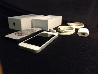 Лот: 8714946. Фото: 1. IPhone 5 16Gb белый (повторно... Смартфоны