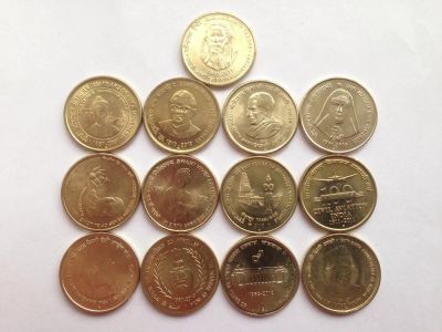 Лот: 4134280. Фото: 1. Индия набор памятных монет 5 рупий. Наборы монет