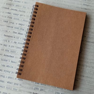 Лот: 18061331. Фото: 1. Блокнот из крафтовой бумаги. Записные книжки, ежедневники, блокноты