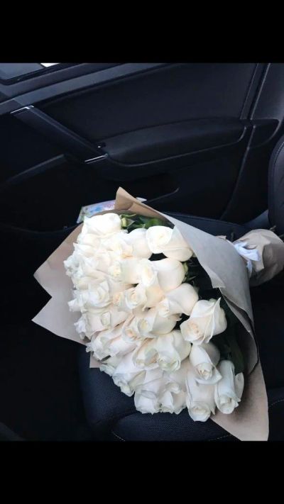 Лот: 10613214. Фото: 1. 51 Белая роза. Свежие цветы