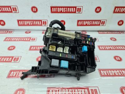 Лот: 20897968. Фото: 1. Блок предохранителей Toyota Corolla... Двигатель и элементы двигателя