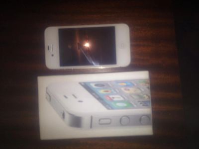 Лот: 3843615. Фото: 1. iPhone 4S 16gb white. Смартфоны