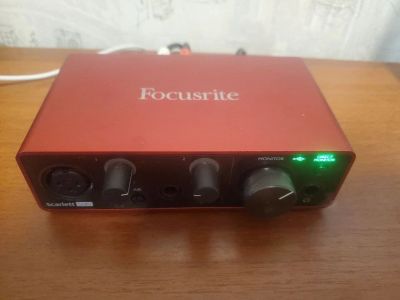 Лот: 17863701. Фото: 1. Внешняя звуковая карта Focusrite... Звуковые карты