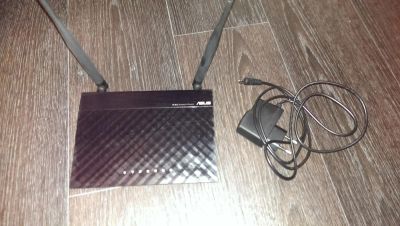 Лот: 4579770. Фото: 1. Роутер ASUS RT-N12. Маршрутизаторы (роутеры)