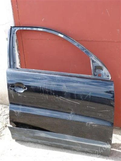 Лот: 1855357. Фото: 1. дверь передняя правая vw volkswagen... Кузов