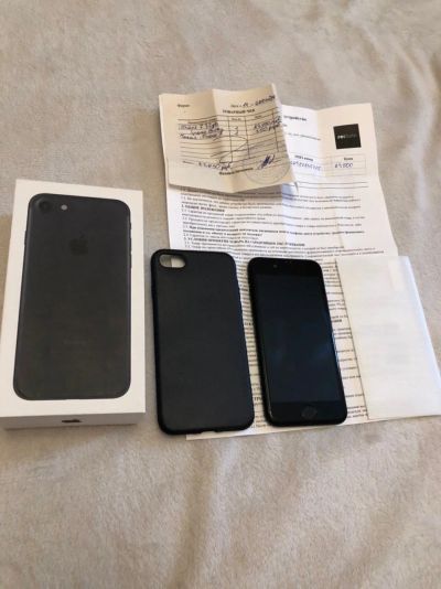 Лот: 13945754. Фото: 1. iPhone 7 32GB Matte black торг. Смартфоны