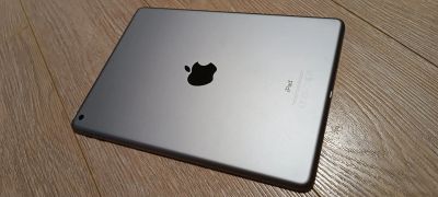 Лот: 20873366. Фото: 1. Ipad 5го поколения. Планшеты