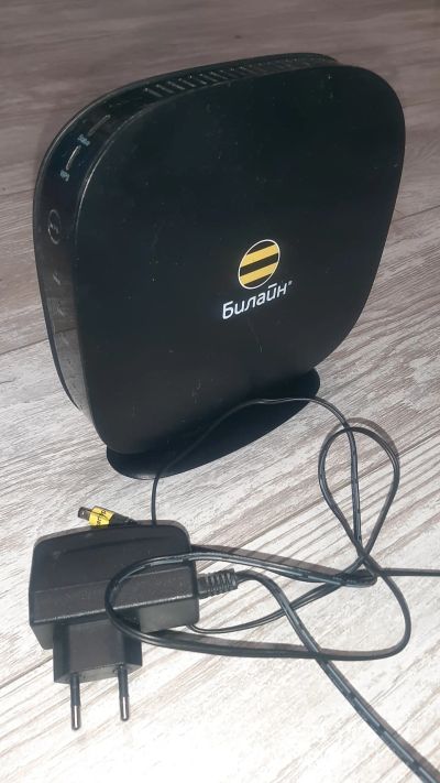 Лот: 24873479. Фото: 1. Роутер билайн Smart Box. Маршрутизаторы (роутеры)