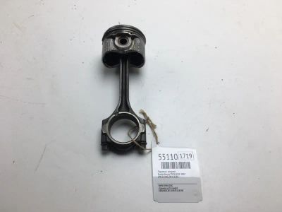 Лот: 20397338. Фото: 1. Поршень с шатуном Mazda Demio... Двигатель и элементы двигателя