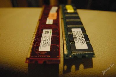 Лот: 1489997. Фото: 1. Две планки памяти 128+512 mb DDR... Оперативная память