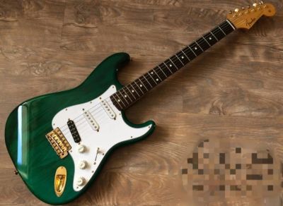 Лот: 15149347. Фото: 1. Fender Stratocaster ST 62G. Гитары