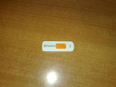 Лот: 3332776. Фото: 1. USB флешка №1. USB-флеш карты