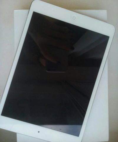 Лот: 7125325. Фото: 1. IPad mini WI-FI 16GB Silver. Планшеты