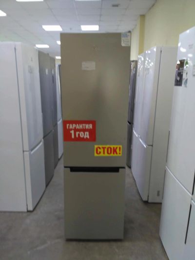 Лот: 15146470. Фото: 1. Холодильник indesit ds 4200 sb... Холодильники, морозильные камеры