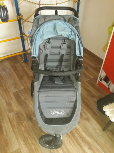 Лот: 10181735. Фото: 1. Коляска Baby Jogger City mini... Коляски