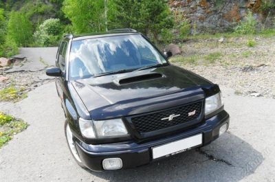 Лот: 2603138. Фото: 1. Мухобойка на капот Subaru Forester... Детали тюнинга