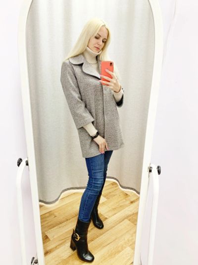 Лот: 14715576. Фото: 1. Пальто букле короткое. Верхняя одежда