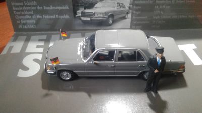 Лот: 18225486. Фото: 1. Автомодель мерседес в большой... Автомоделизм