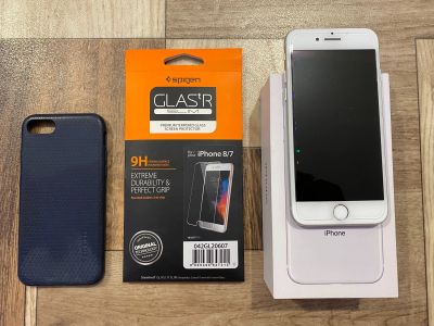 Лот: 17171783. Фото: 1. Apple Iphone 8 64Gb Silver. Смартфоны