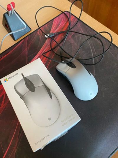 Лот: 17498979. Фото: 1. Игровая мышка Microsoft pro intellimouse. Клавиатуры и мыши