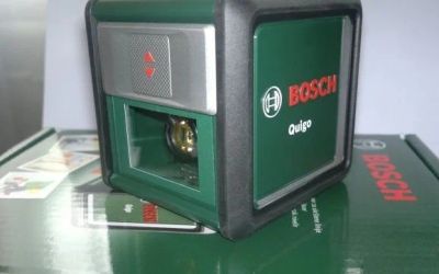 Лот: 17651579. Фото: 1. Лазерный нивелир BOSCH QUIGO. Электроинструмент